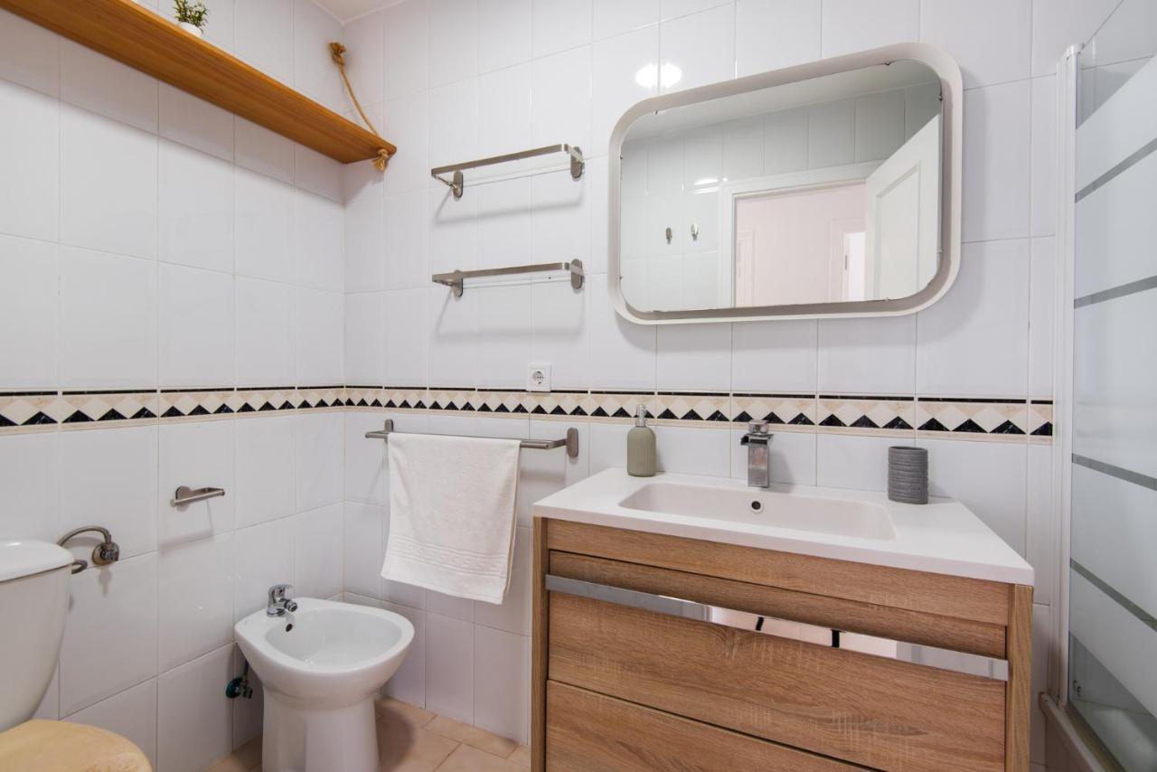 The 2Nd Corner: Central Apartment Ideal For Groups Malaga Luaran gambar